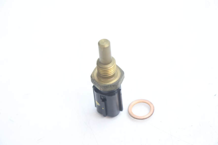photo de SONDA DE TEMPERATURA DE ÁGUA SUZUKI SV S 650 (2003 - 2009) - Zoom do estado de desgaste