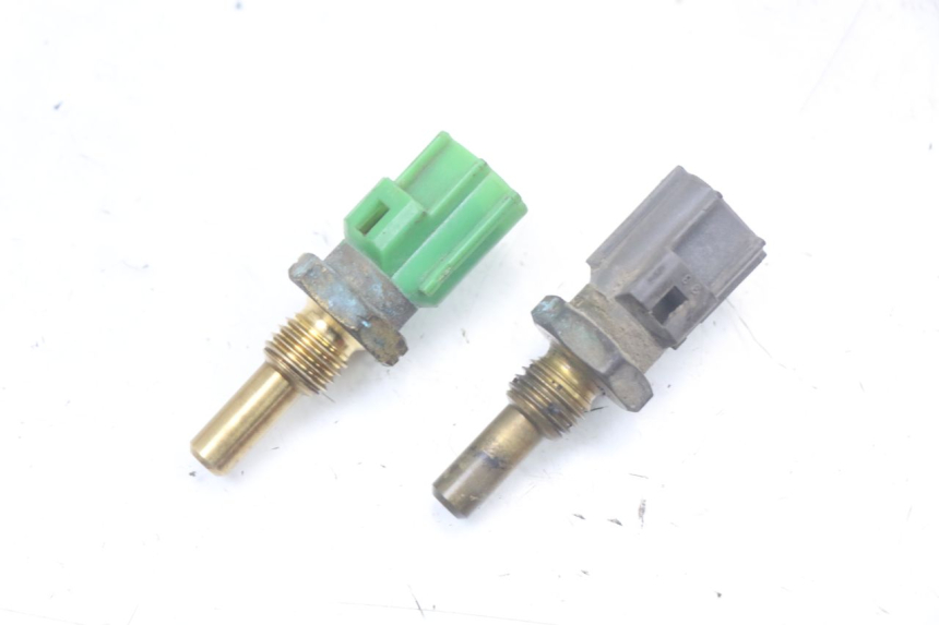 photo de SONDA DE TEMPERATURA DE ÁGUA YAMAHA TDM ABS 900 (2002 - 2014) - Vista principal