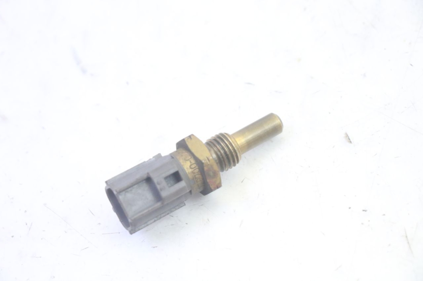 photo de SONDA DE TEMPERATURA DE ÁGUA YAMAHA TDM ABS 900 (2002 - 2014) - Zoom do estado de desgaste