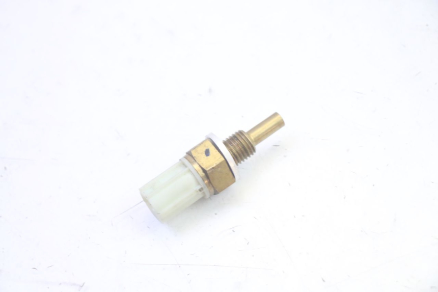 photo de SONDA DE TEMPERATURA DE ÁGUA YAMAHA TRICITY 300 (2020 - 2024) - Zoom do estado de desgaste