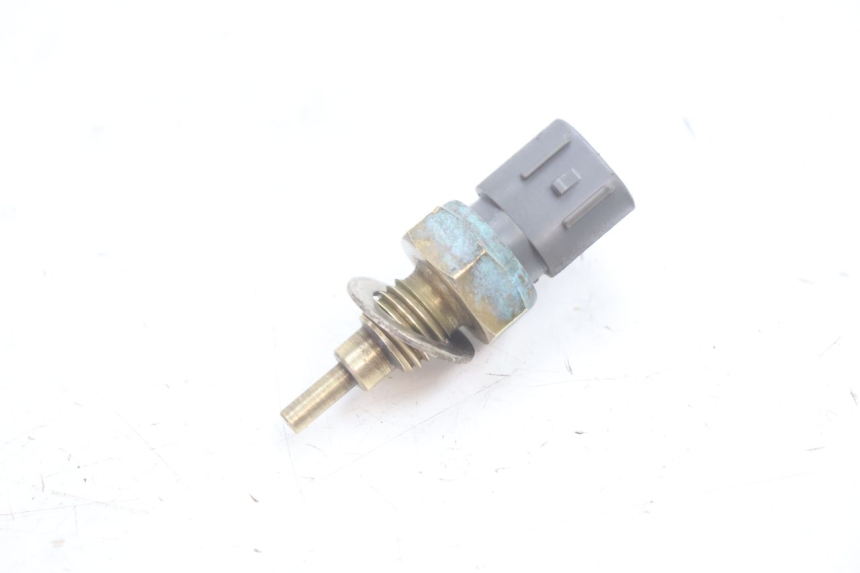 photo de SONDA DE TEMPERATURA DE ÁGUA HONDA VFR FI RC46 800 (1998 - 2001) - Vista principal