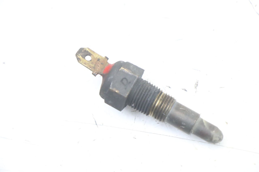 photo de SONDA DE TEMPERATURA DE ÁGUA HONDA VT C2 SHADOW 750 (1997 - 2001) - Zoom do estado de desgaste
