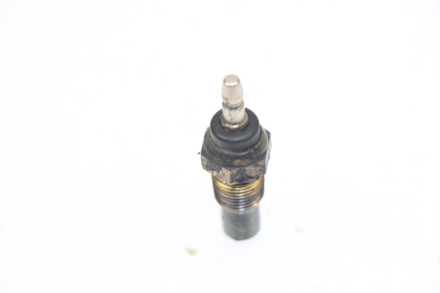 photo de SONDA DE TEMPERATURA DE ÁGUA HONDA VTR F FIRESTORM 1000 (1997 - 2001) - Zoom do estado de desgaste