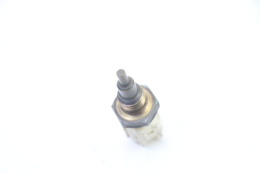 photo de SONDA DE TEMPERATURA DE ÁGUA YAMAHA XMAX X-MAX 125 (2006 - 2009) - Outro ângulo de visão