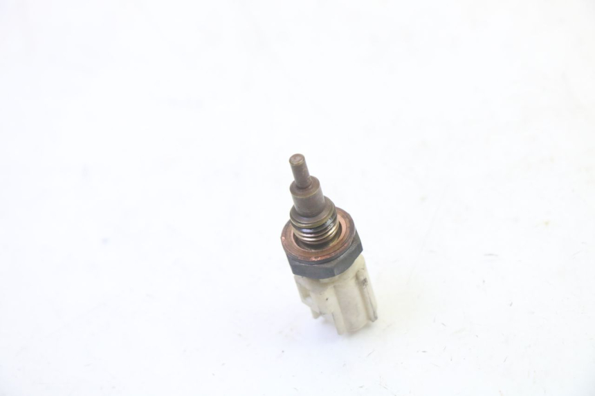 photo de SONDA DE TEMPERATURA DE ÁGUA YAMAHA X-MAX XMAX 125 (2010 - 2013) - Outro ângulo de visão