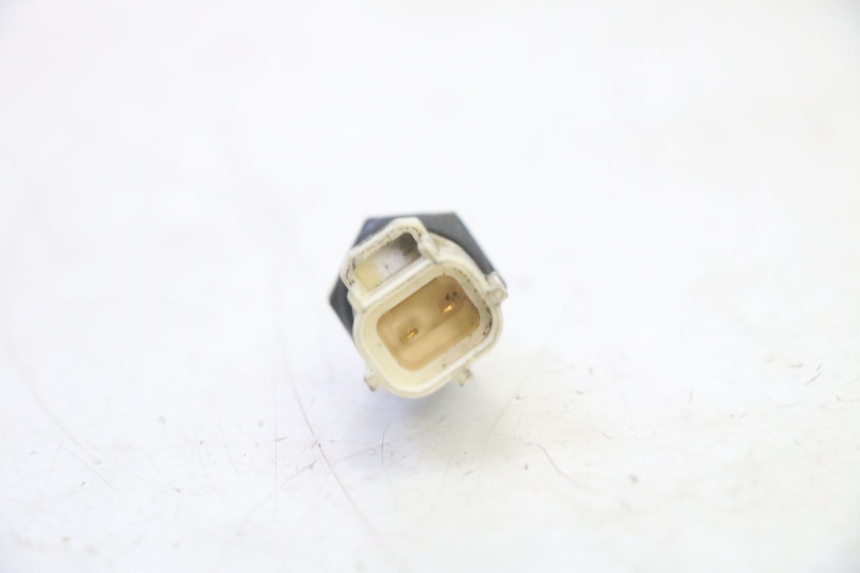 photo de SONDA DE TEMPERATURA DE ÁGUA YAMAHA X-MAX XMAX 125 (2010 - 2013) - Outro ângulo de visão