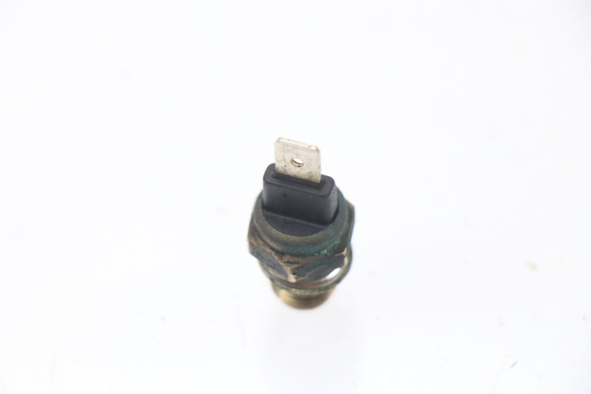 photo de SONDA DE TEMPERATURA DE ÁGUA PIAGGIO X9 EVOLUTION 250 (2003 - 2007) - Detalhe da peça