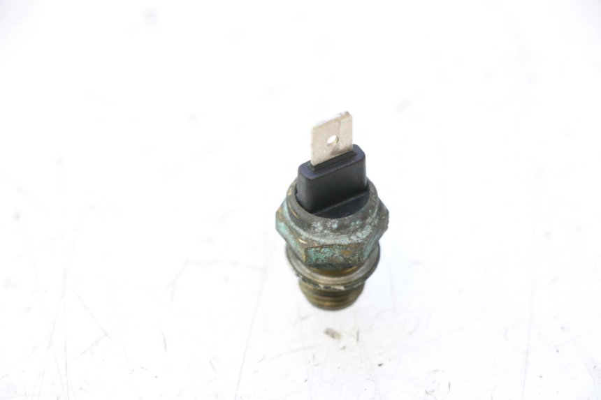 photo de SONDA DE TEMPERATURA DE ÁGUA PIAGGIO X9 EVOLUTION 125 (2003 - 2007) - Detalhe da peça