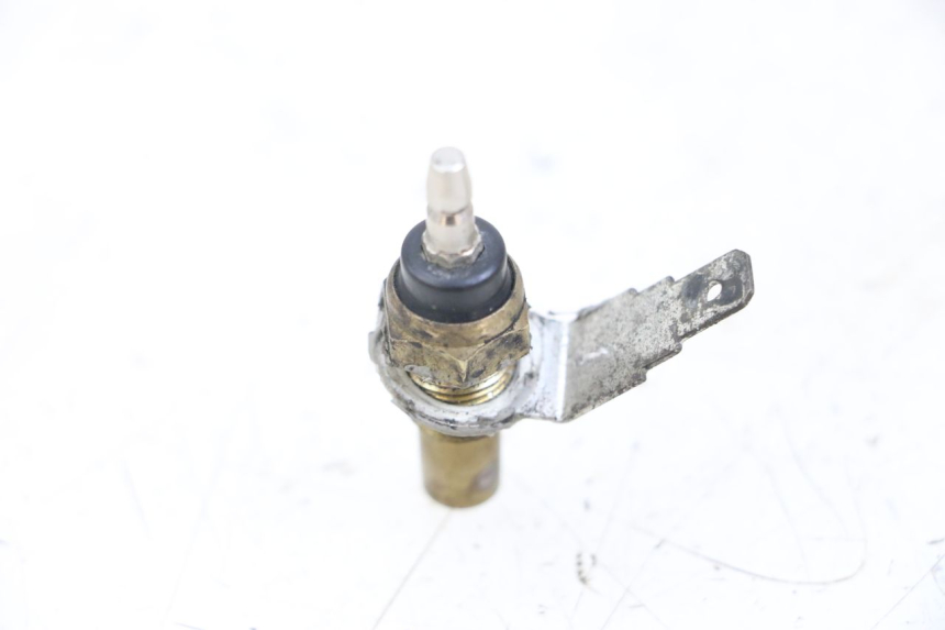 photo de SONDA DE TEMPERATURA DE ÁGUA KYMCO XCITING 250 (2006 - 2009) - Zoom do estado de desgaste