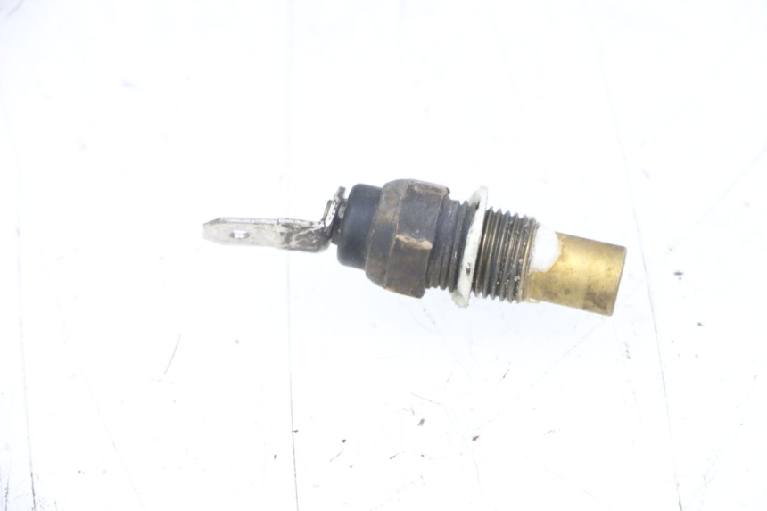 photo de SONDA DE TEMPERATURA DE ÁGUA HONDA XLV VARADERO 125 (2000 - 2006) - Zoom do estado de desgaste