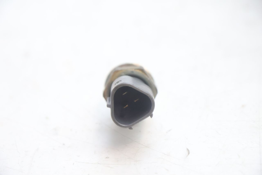 photo de SONDA DE TEMPERATURA DA ÁGUA HONDA XLV VARADERO 125 (2007 - 2012) - Outro ângulo de visão