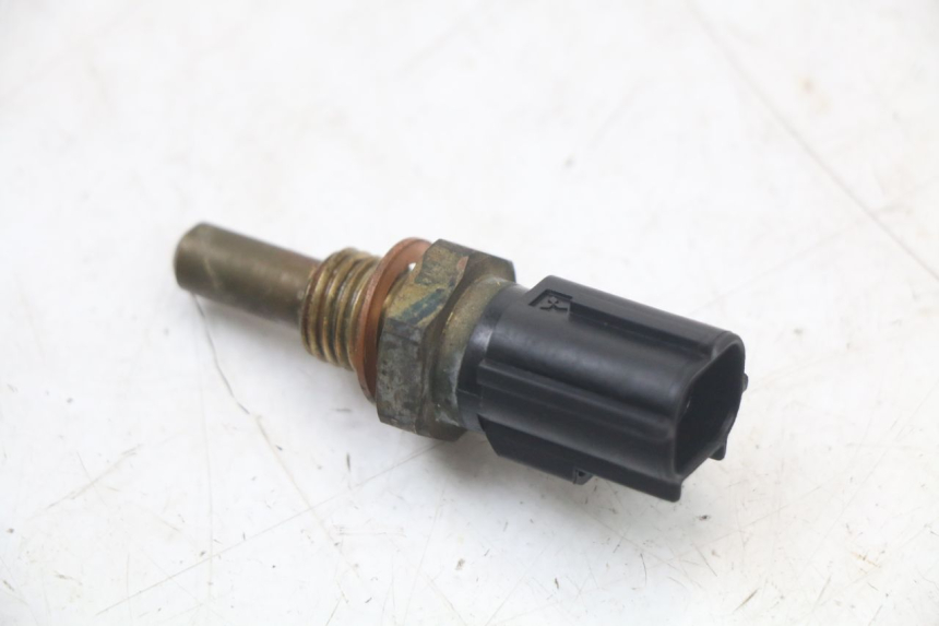 photo de SONDA DE TEMPERATURA DE ÁGUA YAMAHA FJR ABS 1300 (2006 - 2012) - Zoom do estado de desgaste