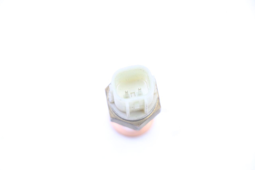 photo de SONDA DE TEMPERATURA DE ÁGUA YAMAHA TRACER 7 700 (2020 - 2024) - Zoom do estado de desgaste