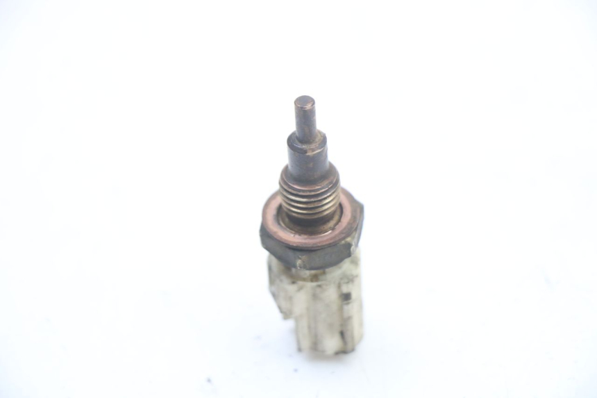 photo de SONDA DE TEMPERATURA DE ÁGUA YAMAHA X-MAX XMAX ABS 250 (2010 - 2014) - Zoom do estado de desgaste