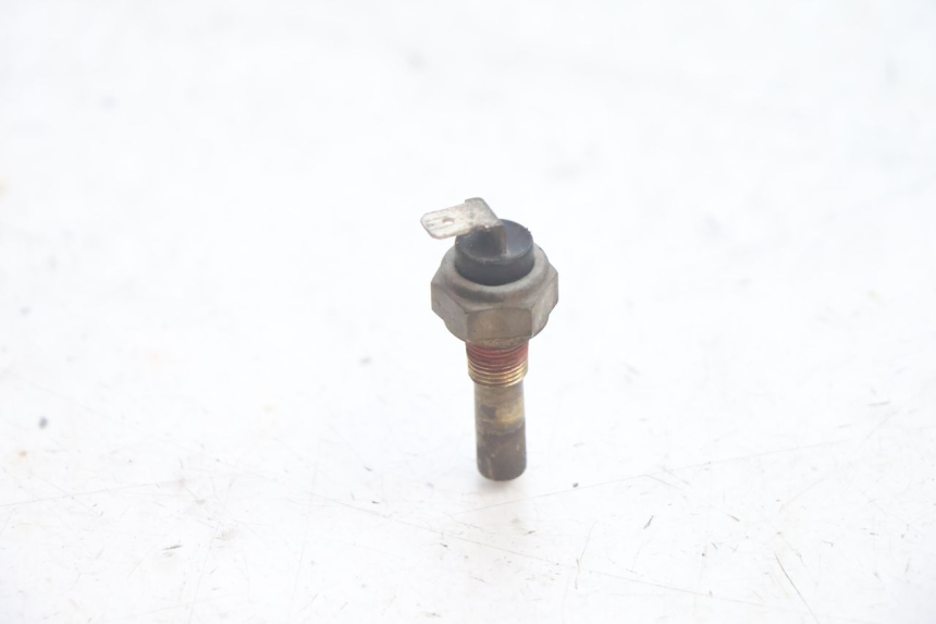 photo de SONDA DE TEMPERATURA DE ÁGUA YAMAHA YP MAJESTY 125 (2002 - 2006) - Detalhe da peça