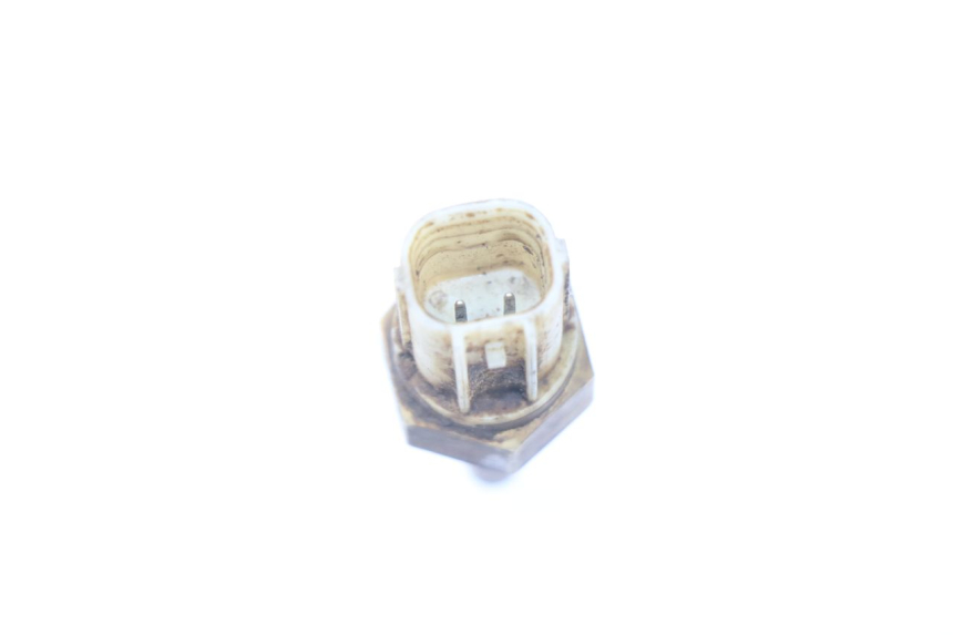 photo de SONDA DE TEMPERATURA DE ÁGUA YAMAHA YZ-F YZF 250 (2014 - 2018) - Zoom do estado de desgaste