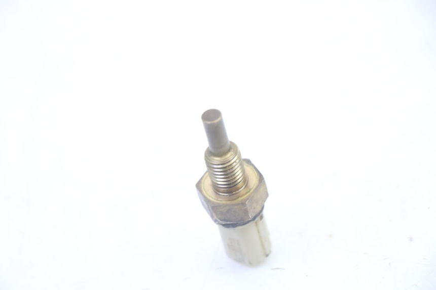 photo de SONDA DE TEMPERATURA DE ÁGUA YAMAHA YZ-F YZF 250 (2014 - 2018) - Zoom do estado de desgaste