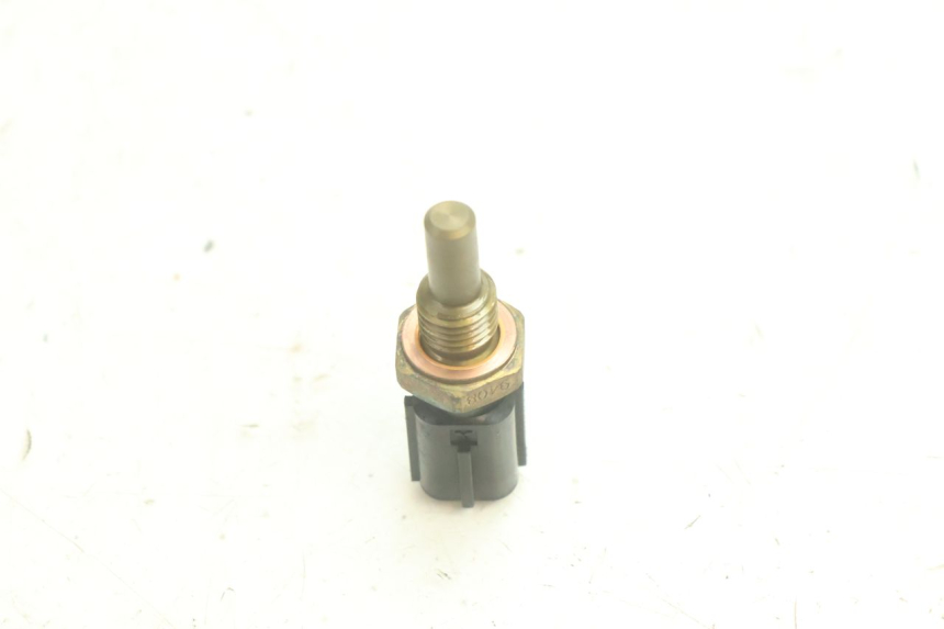 photo de SONDA DE TEMPERATURA DA ÁGUA YAMAHA YZF R6 600 (2008 - 2009) - Outro ângulo de visão
