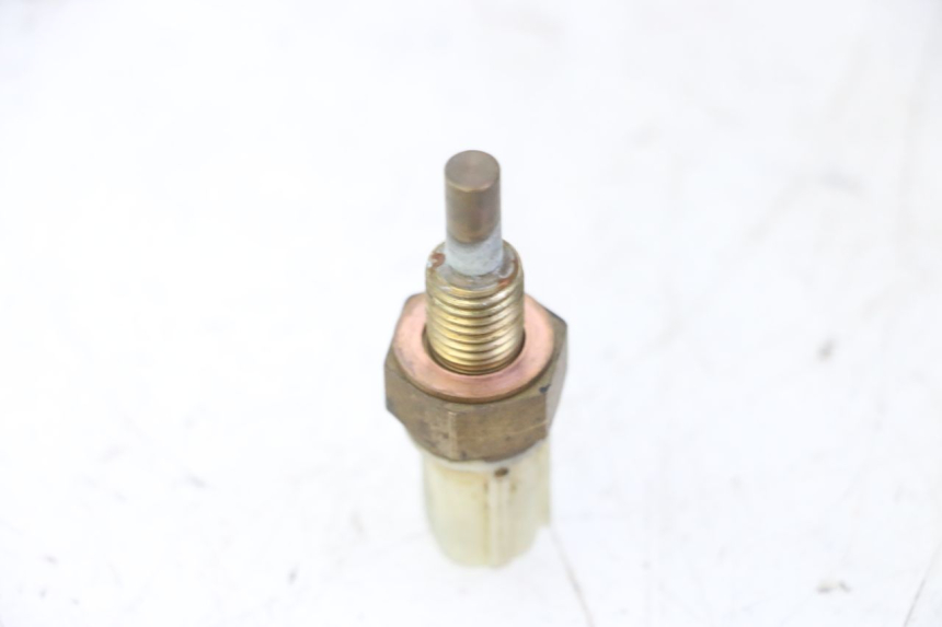 photo de SONDA DE TEMPERATURA DE ÁGUA YAMAHA YZF YZ-F 450 (2014 - 2016) - Detalhe da peça