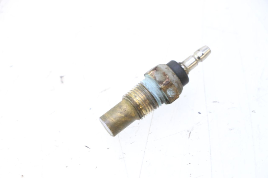 photo de SONDA DE TEMPERATURA DE ÁGUA KAWASAKI ZX-6R ZX6R 600 (1995 - 1997) - Zoom do estado de desgaste