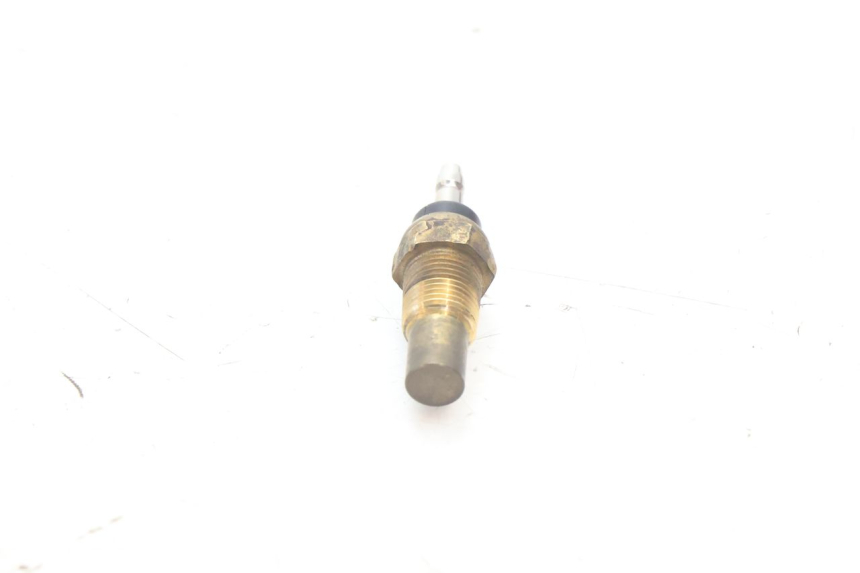 photo de SONDA DE TEMPERATURA DE ÁGUA KAWASAKI ZZR 600 (1995 - 2004) - Outro ângulo de visão