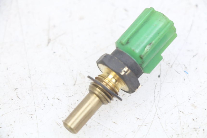 photo de SONDA DE TEMPERATURA EXTERNA SUZUKI BURGMAN 650 (2002 - 2004) - Vista principal