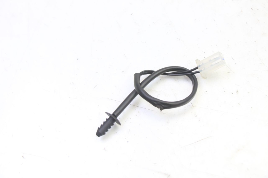 photo de SONDA DE TEMPERATURA EXTERNA PIAGGIO MP3 HPE 310 (2024 - 2025) - Zoom do estado de desgaste