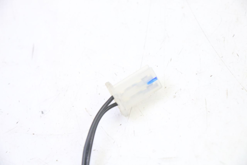 photo de SONDA DE TEMPERATURA EXTERNA PIAGGIO MP3 HPE 310 (2024 - 2025) - Outro ângulo de visão
