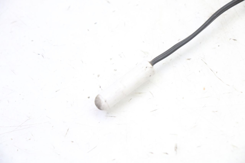 photo de SONDA DE TEMPERATURA EXTERNA PEUGEOT SATELIS 125 (2013 - 2018) - Zoom do estado de desgaste