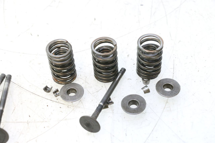 photo de VÁLVULA HONDA CB TWO FIFTY 250 (1991 - 2002) - Pontos de fixação