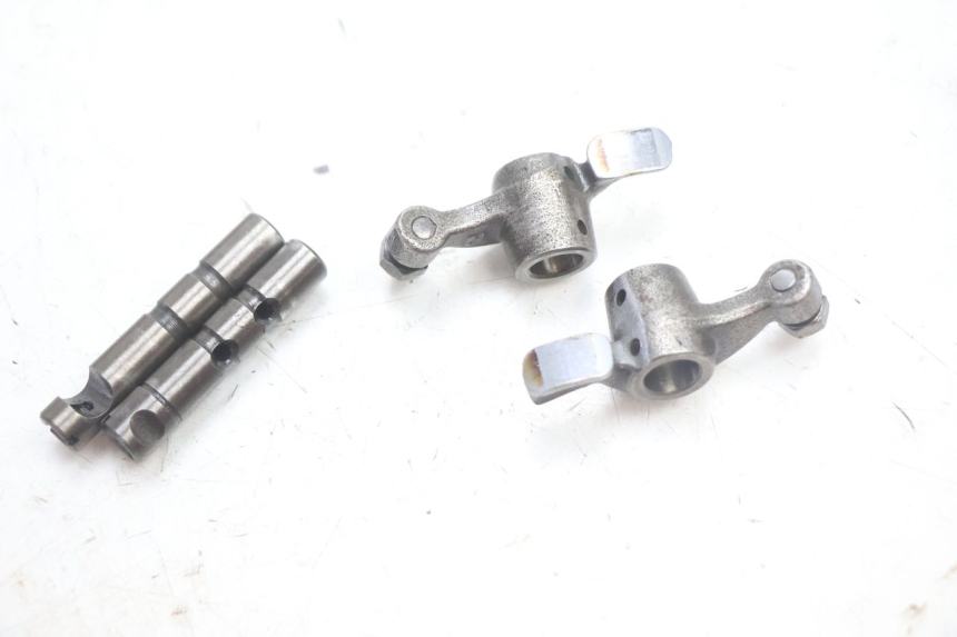 photo de VÁLVULA PEUGEOT KISBEE 4T 50 (2010 - 2017) - Ampliação técnica