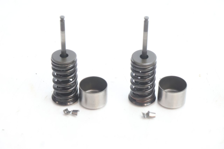 photo de VÁLVULA SUZUKI SV S 650 (2003 - 2009) - Ampliação dos componentes