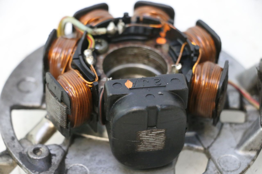photo de ESTATOR MBK BOOSTER ROCKET 50 (1995 - 1998) - Zoom do estado de desgaste