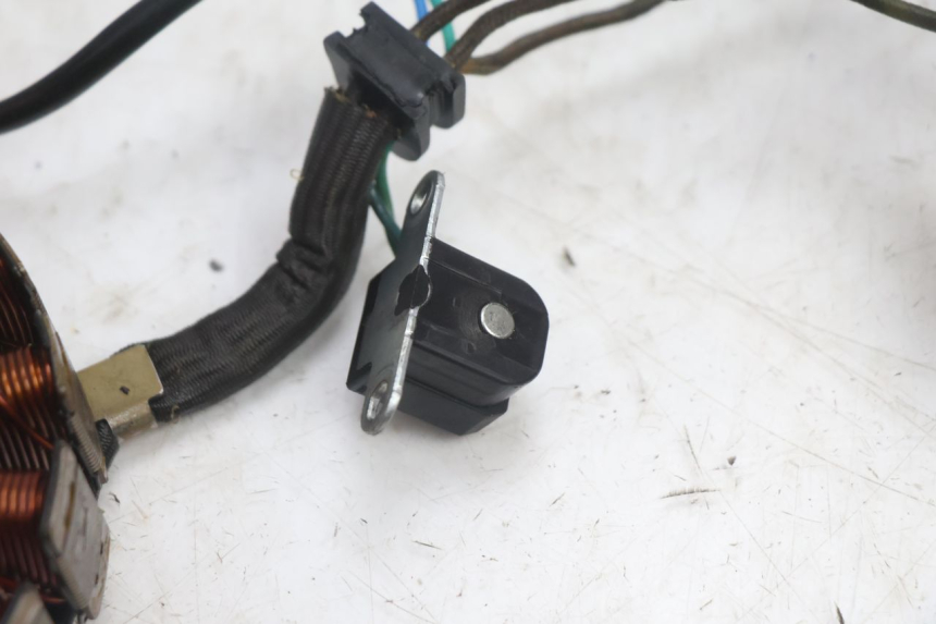 photo de ESTATOR SUZUKI BURGMAN EXECUTIVE ABS 650 (2006 - 2012) - Zoom do estado de desgaste