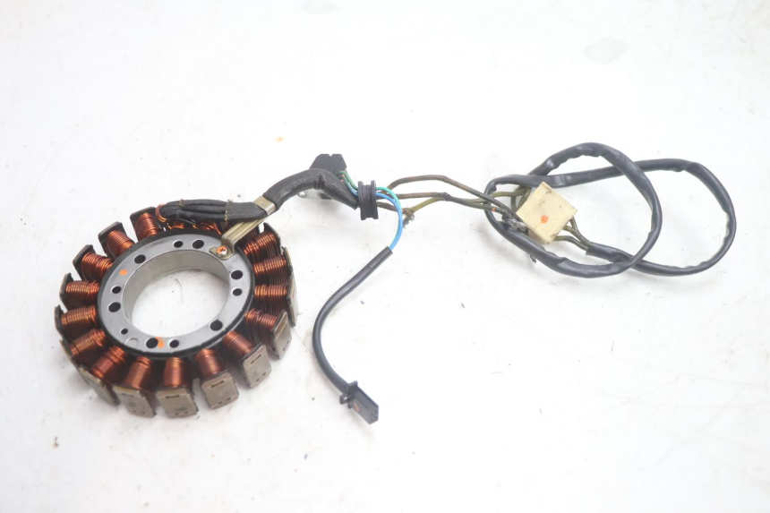 photo de ESTATOR SUZUKI BURGMAN EXECUTIVE ABS 650 (2006 - 2012) - Pontos de fixação