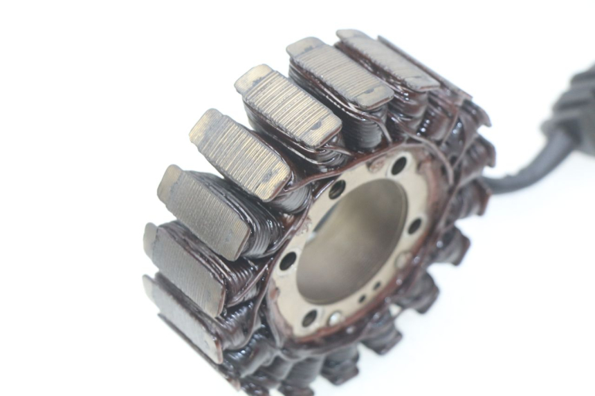 photo de ESTATOR HONDA CBR RR FIREBLADE 900 (1992 - 1994) - Zoom do estado de desgaste