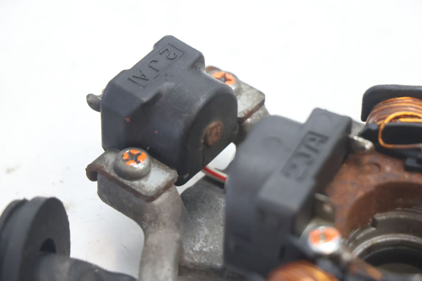 photo de ESTATOR MBK EVOLIS 80 (1993 - 1999) - Outro ângulo de visão