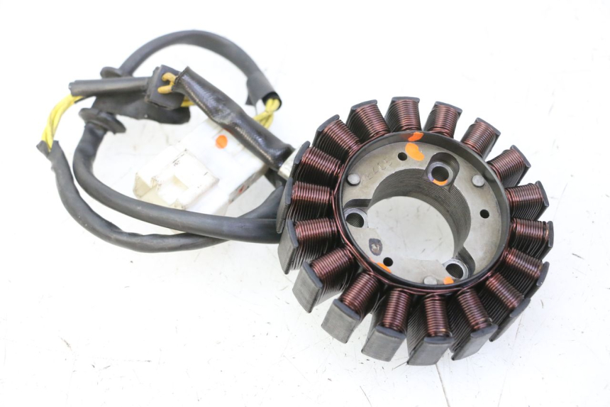 photo de ESTATOR HONDA FES S-WING SWING ABS 125 (2007 - 2015) - Vista principal