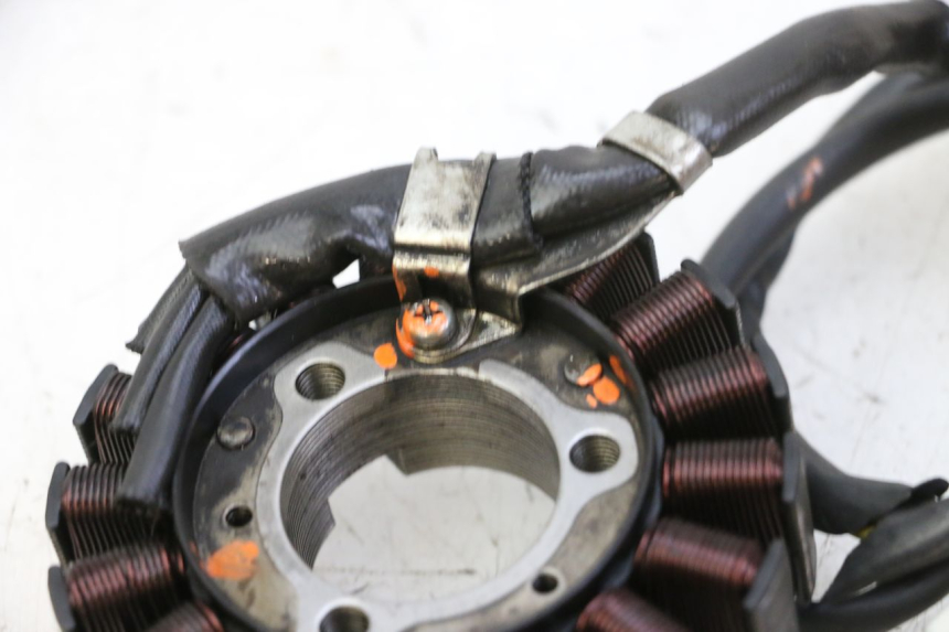 photo de ESTATOR HONDA FES S-WING SWING ABS 125 (2007 - 2015) - Vista geral
