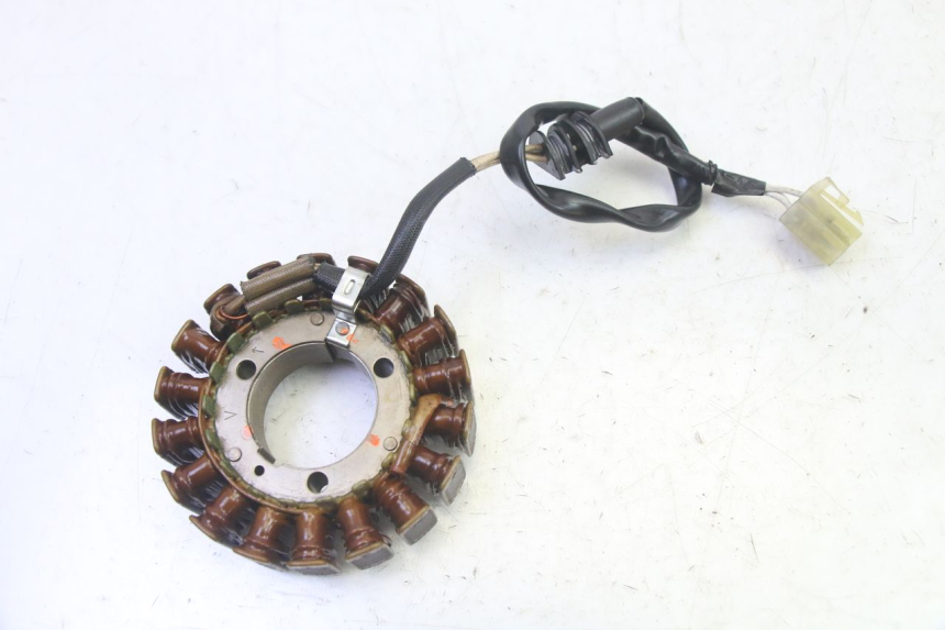 photo de ESTATOR YAMAHA FZ6 N FAZER 600 (2004 - 2006) - Vista principal