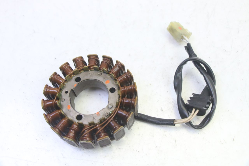 photo de ESTATOR YAMAHA FZ6 N FAZER 600 (2004 - 2006) - Zoom do estado de desgaste