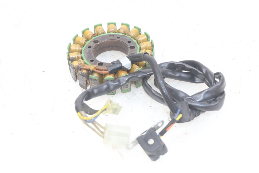 photo de ESTATOR YAMAHA FZS FAZER 600 (1998 - 2001) - Pontos de fixação