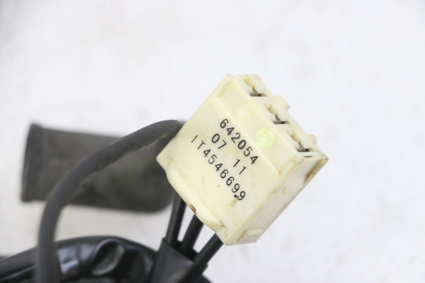 photo de ESTATOR PIAGGIO MP3 LT 300 (2010 - 2016) - Outro ângulo de visão
