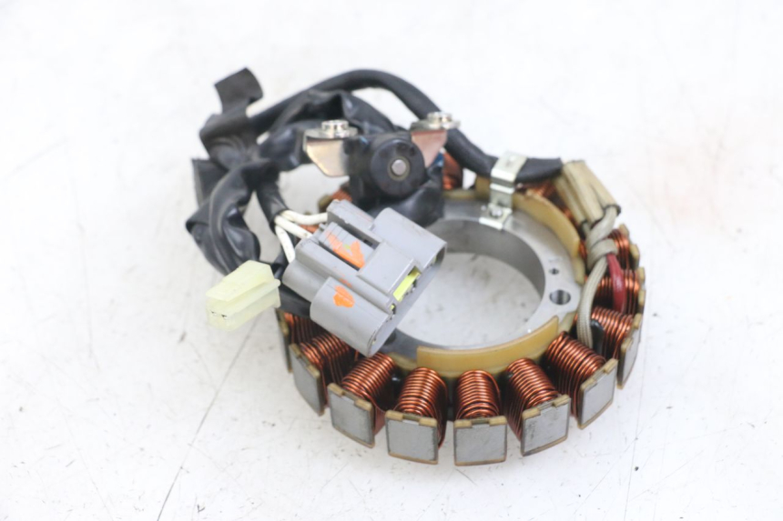 photo de ESTATOR YAMAHA MT-07 MT07 ABS 700 (2014 - 2017) - Estado da superfície