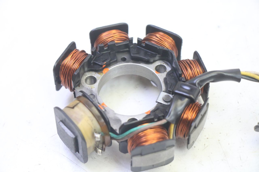 photo de ESTATOR YAMAHA TTR 125 (2000 - 2020) - Zoom do estado de desgaste