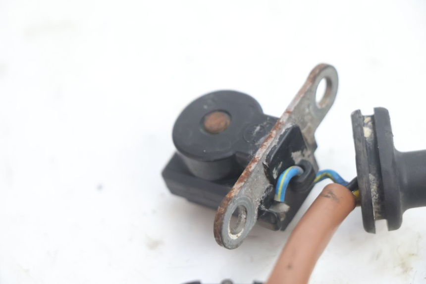 photo de ESTATOR PEUGEOT VIVACITY 50 (2004 - 2009) - Detalhe da peça