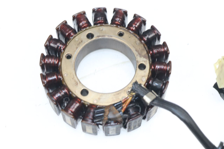 photo de ESTATOR HONDA VTR F FIRESTORM 1000 (1997 - 2001) - Detalhe da peça