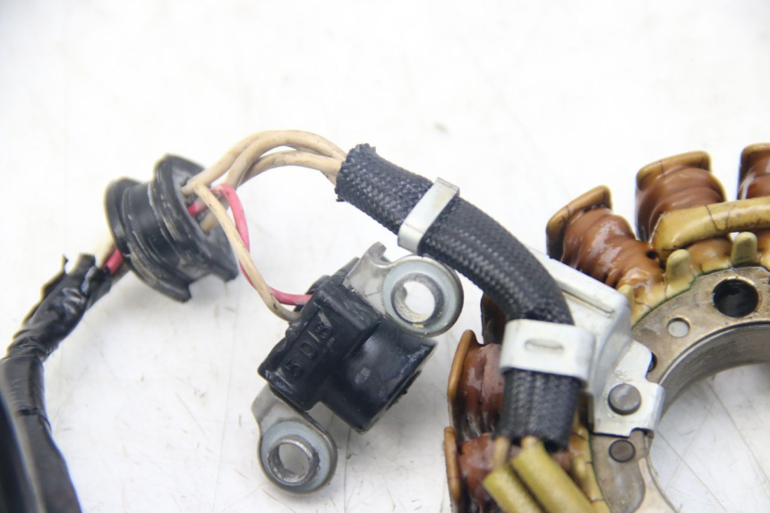photo de ESTATOR YAMAHA XMAX X-MAX 125 (2006 - 2009) - Outro ângulo de visão