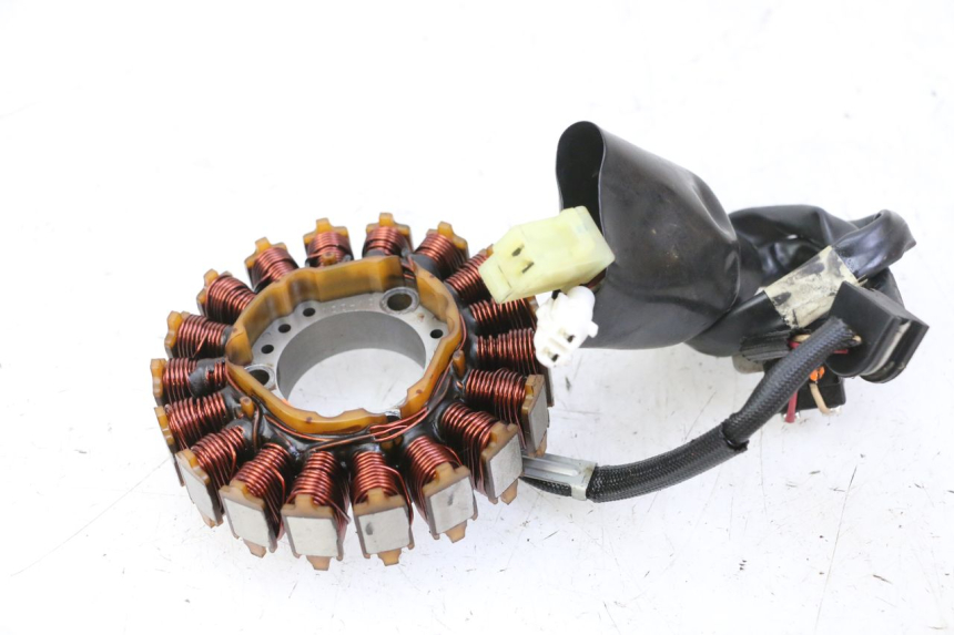 photo de ESTATOR YAMAHA X-MAX XMAX 250 (2006 - 2009) - Ampliação técnica