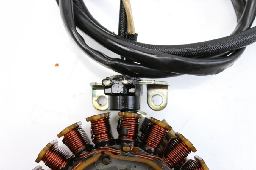photo de ESTATOR YAMAHA XP T-MAX TMAX ABS 530 (2012 - 2015) - Outro ângulo de visão
